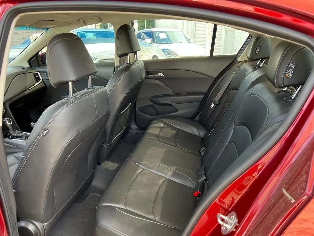 
								chevrolet cavalier premier at full									