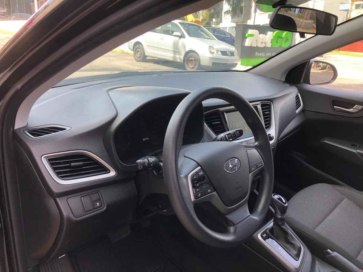 
								hyundai accent gls at full									