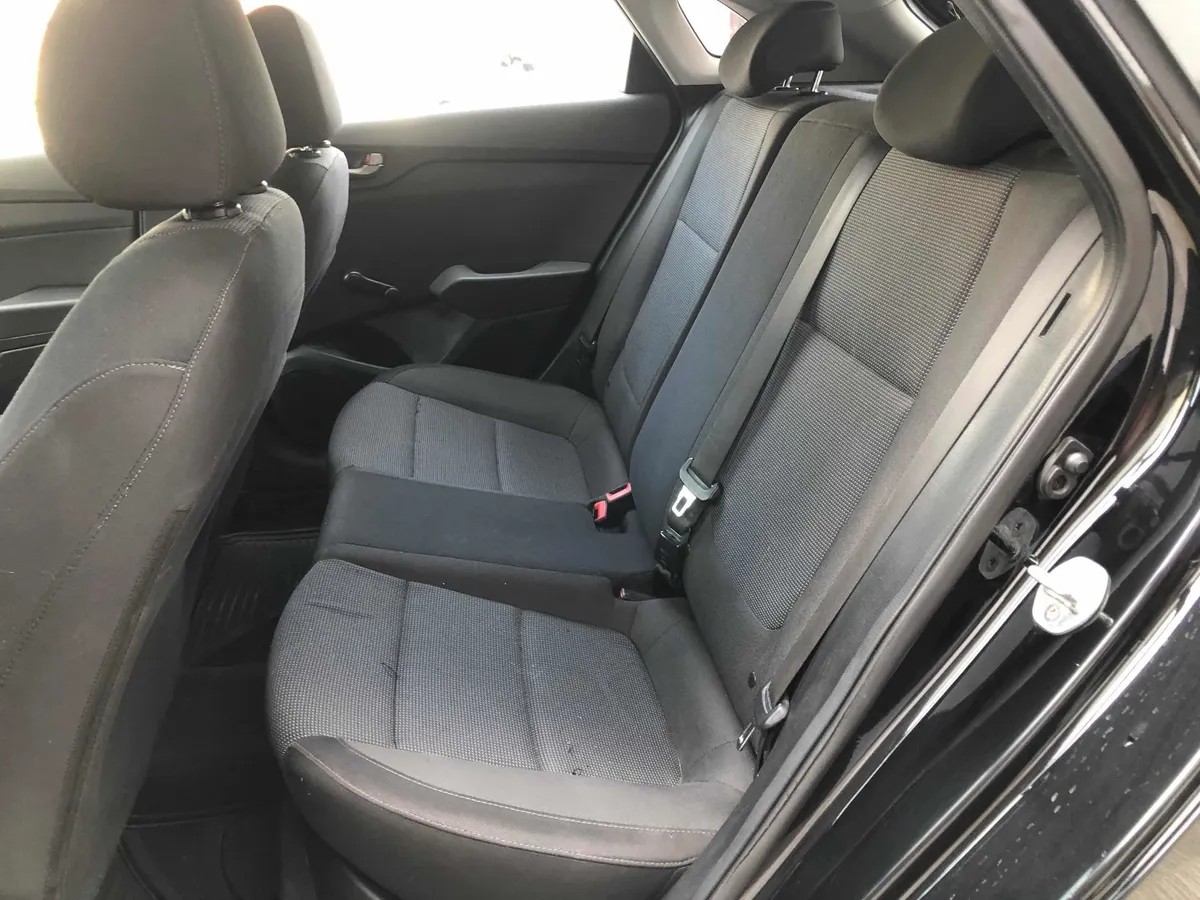
								hyundai accent gls at full									