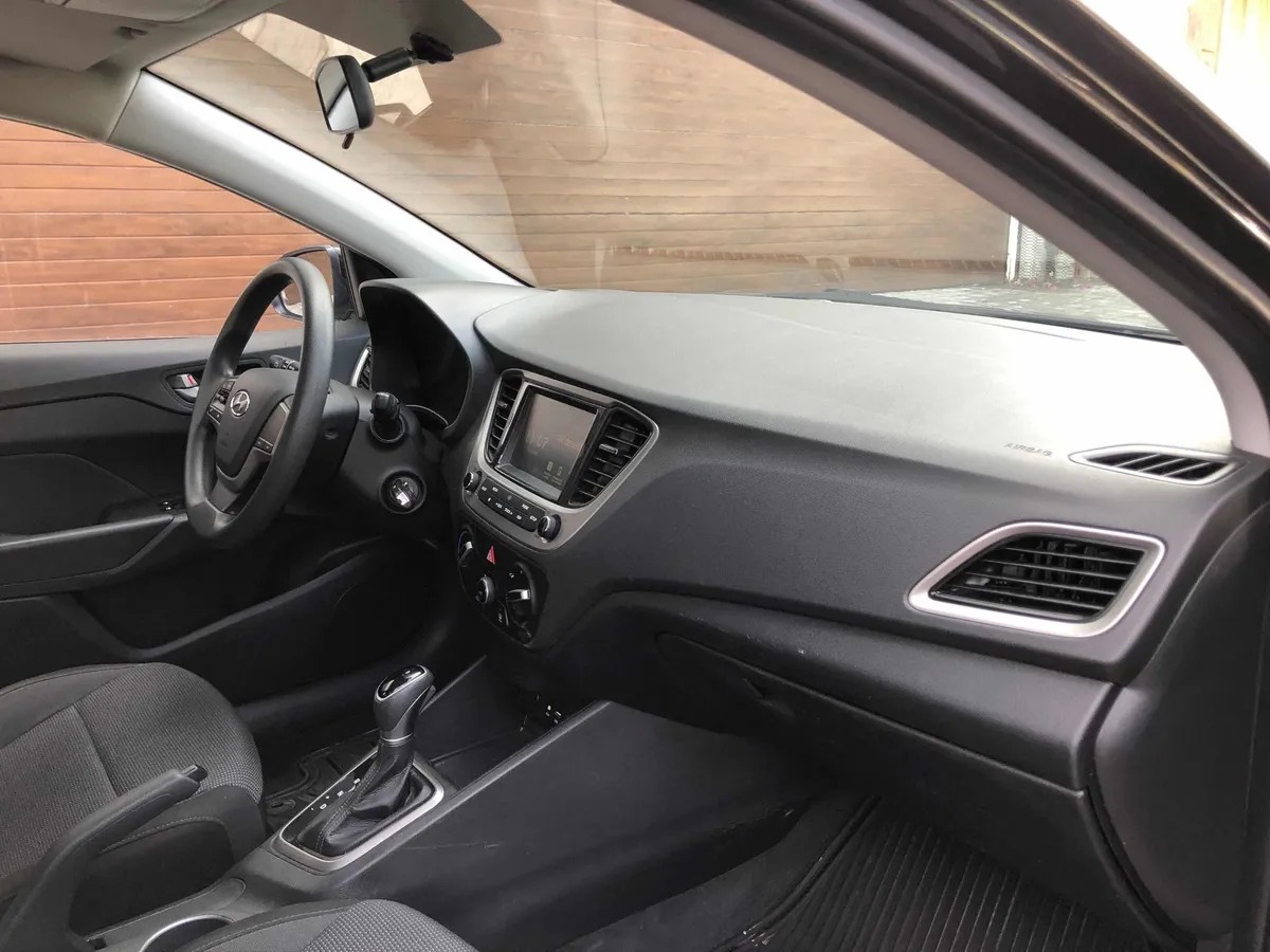 
								hyundai accent gls at full									