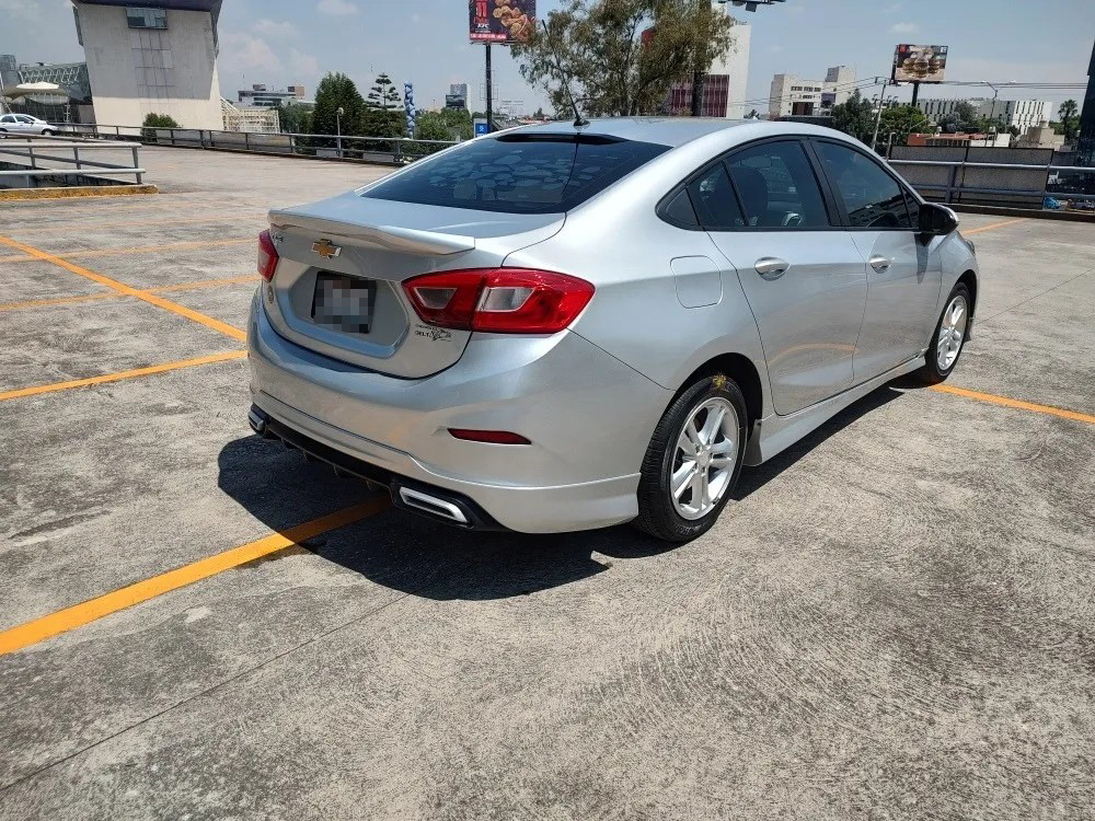 
								chevrolet onix 2017 lt full									