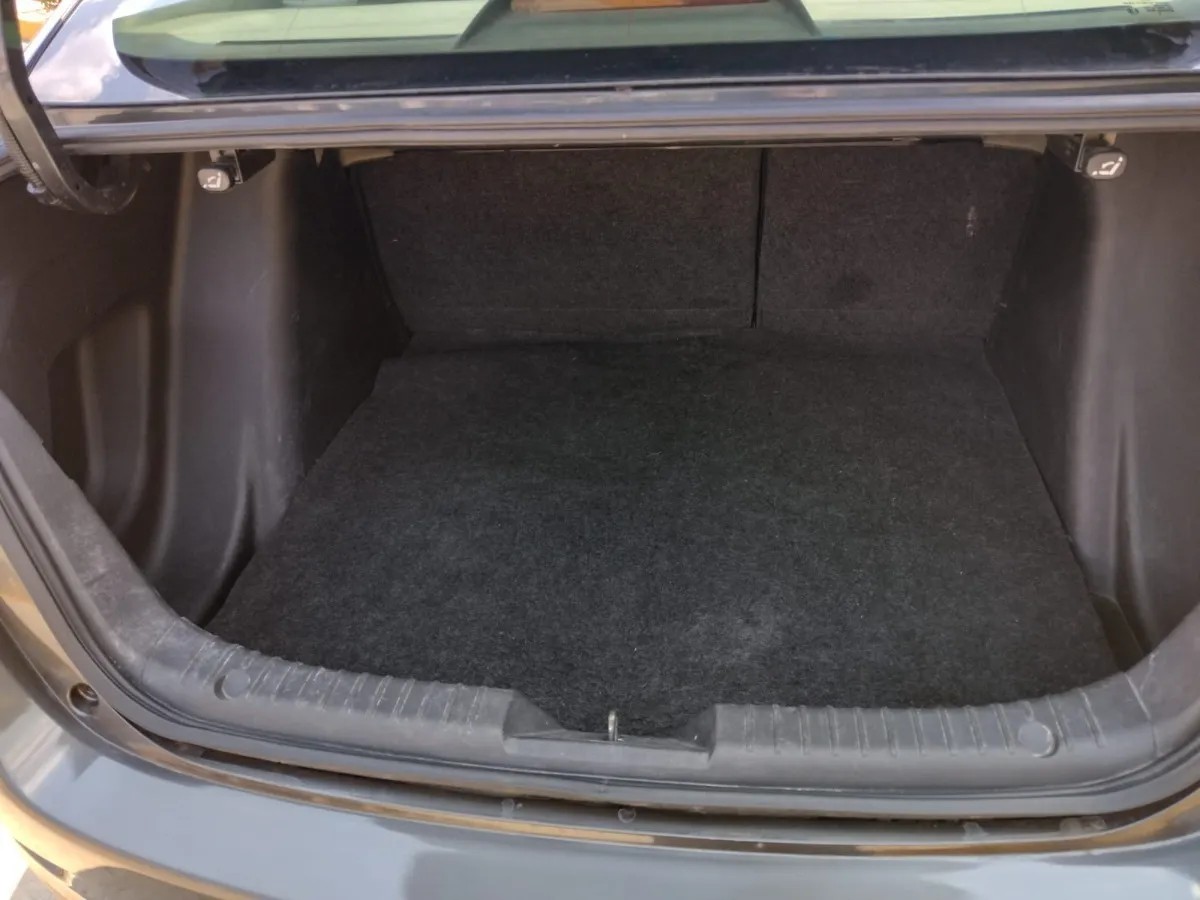 
								mazda mazda2 grandtouring at full									