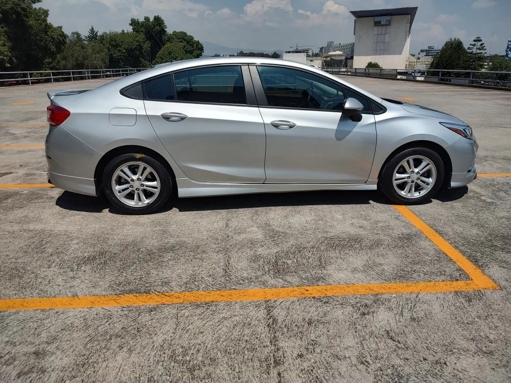 
								chevrolet onix 2017 lt full									
