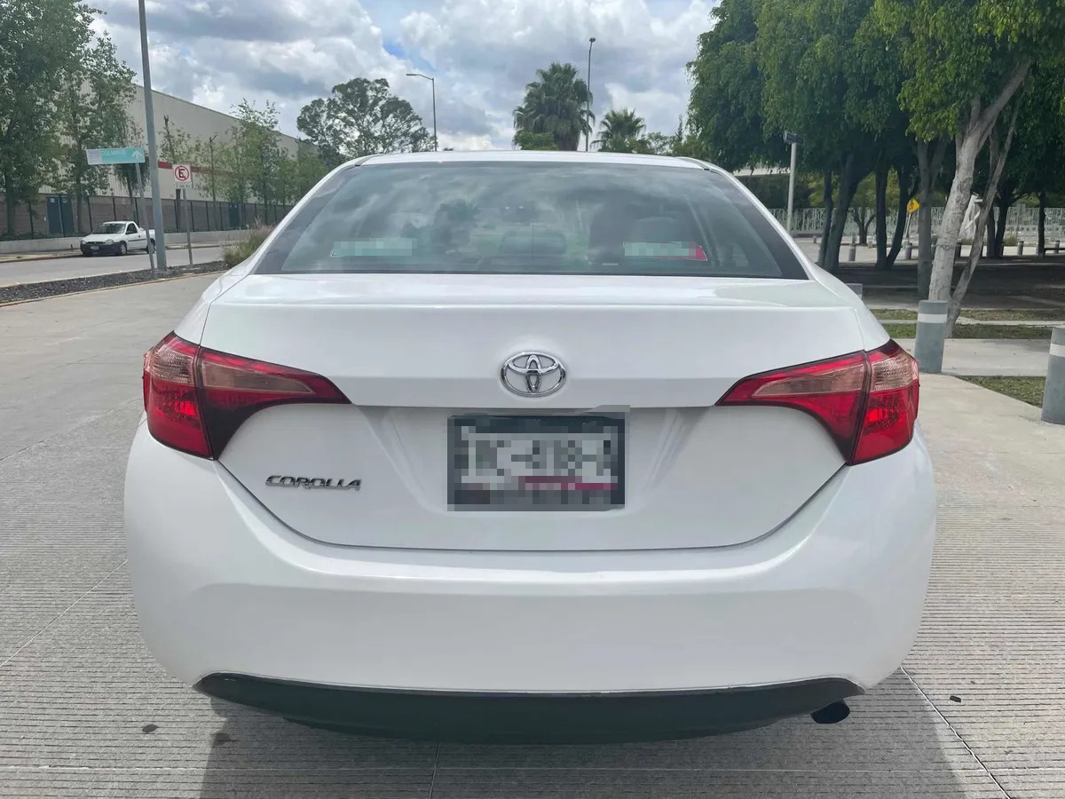 
								toyota corolla mt base full									