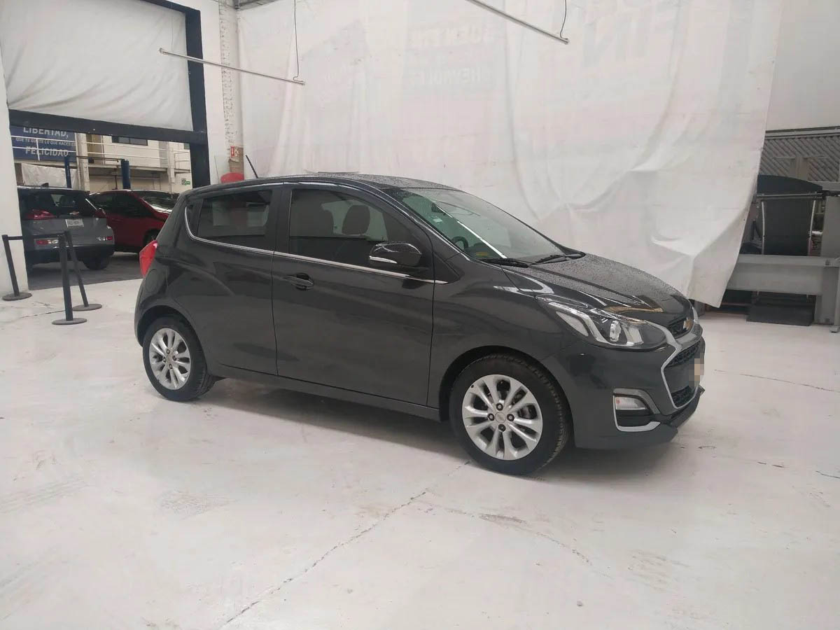 
								chevrolet spark at premier full									