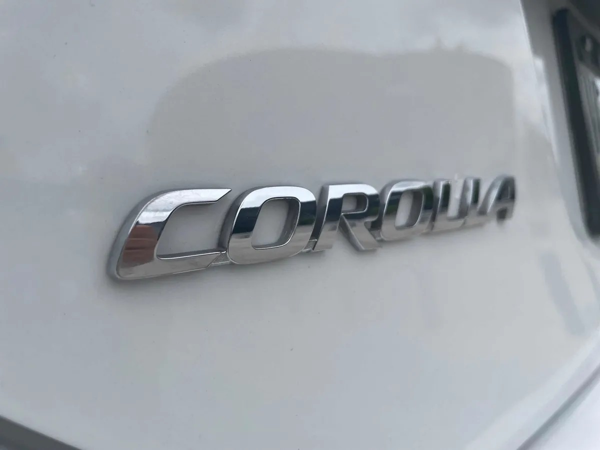 
								toyota corolla mt base full									