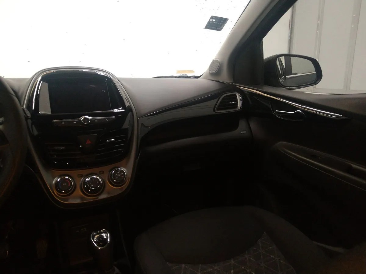 
								chevrolet spark at premier full									