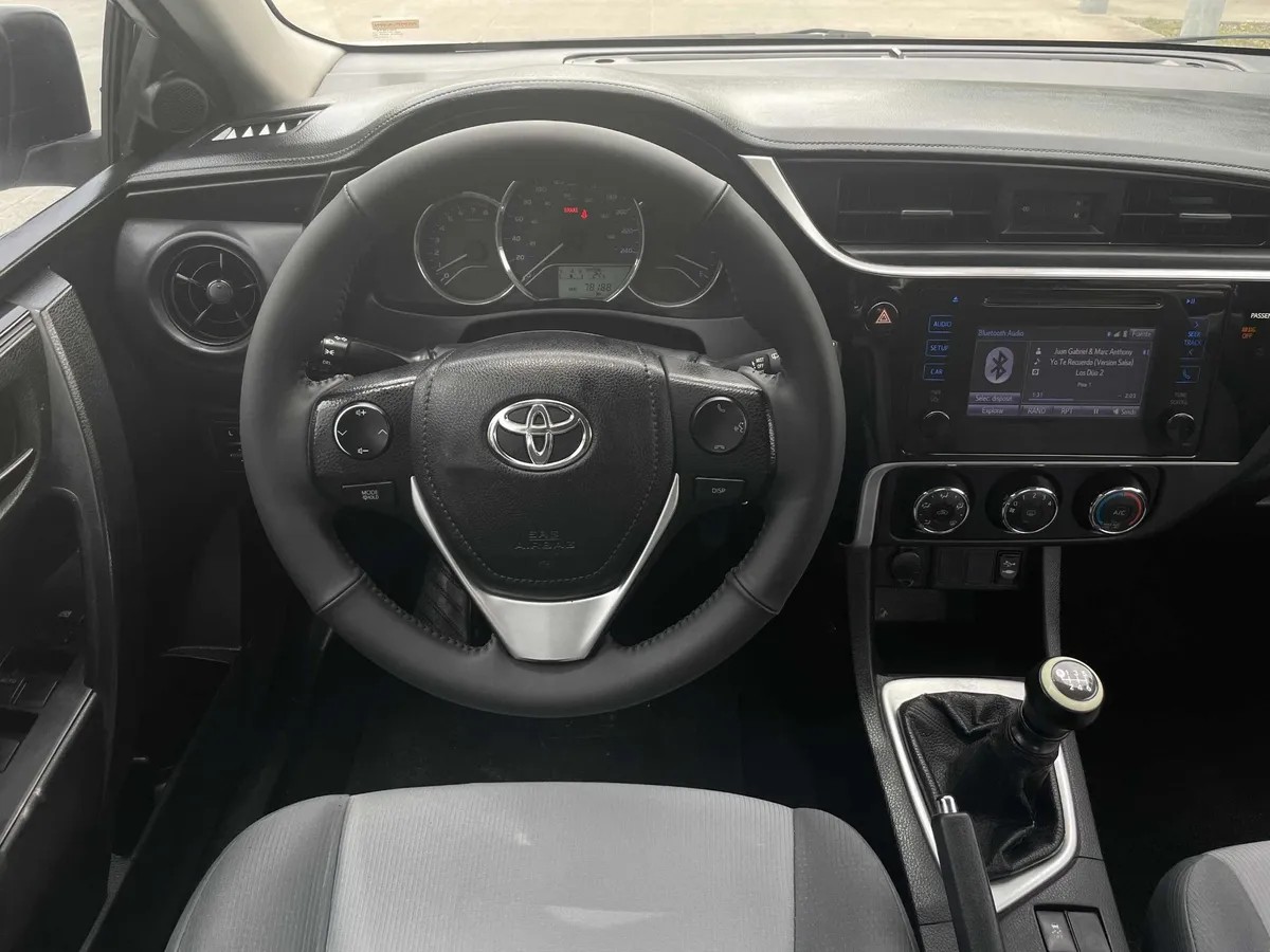 
								toyota corolla mt base full									