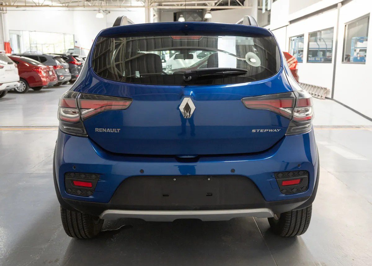 
								renault stepway mt intens full									