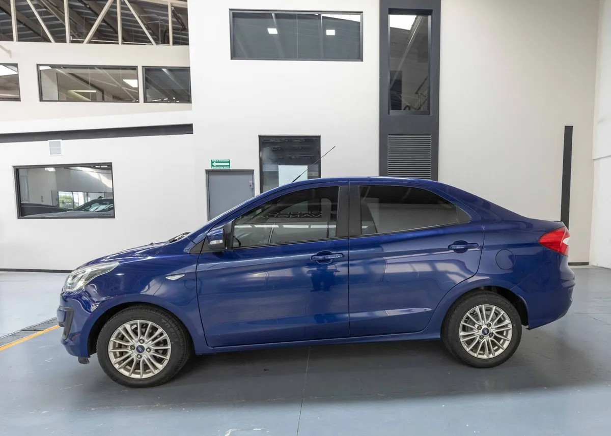 
								ford figo mt energy full									