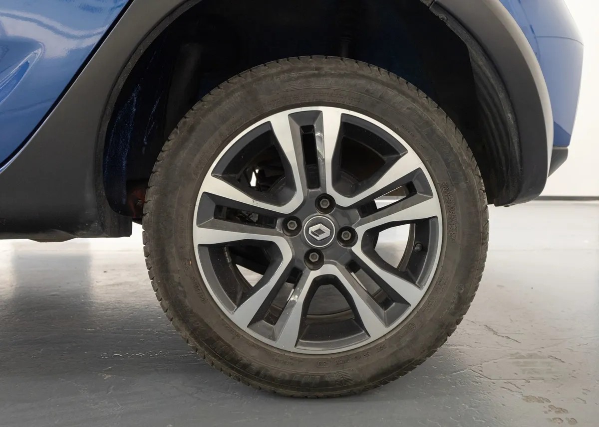 
								renault stepway mt intens full									
