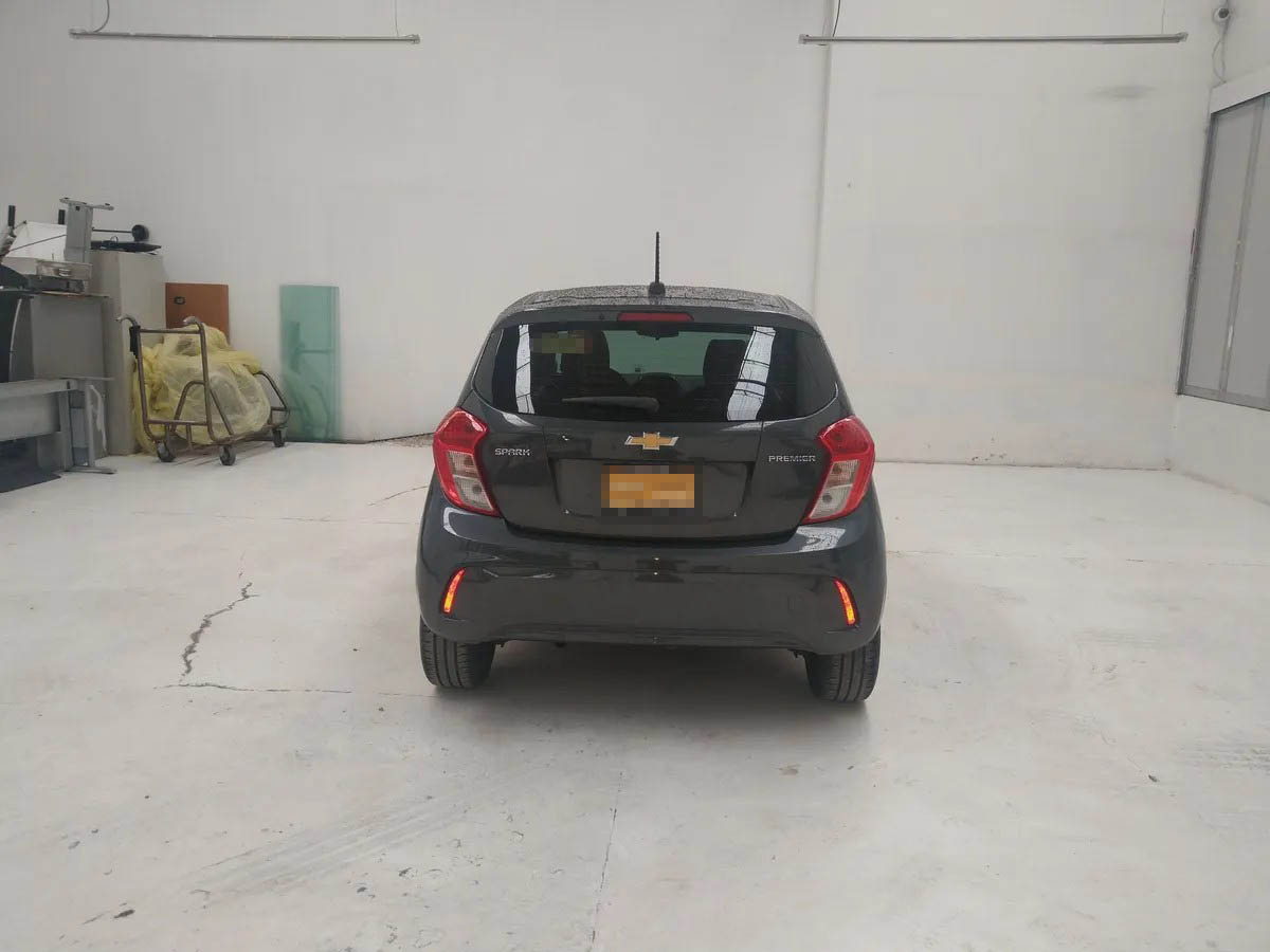 
								chevrolet spark at premier full									