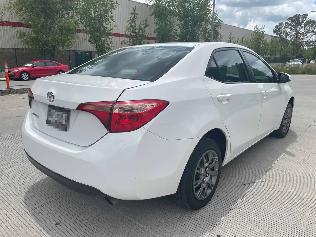 
								toyota corolla mt base full									