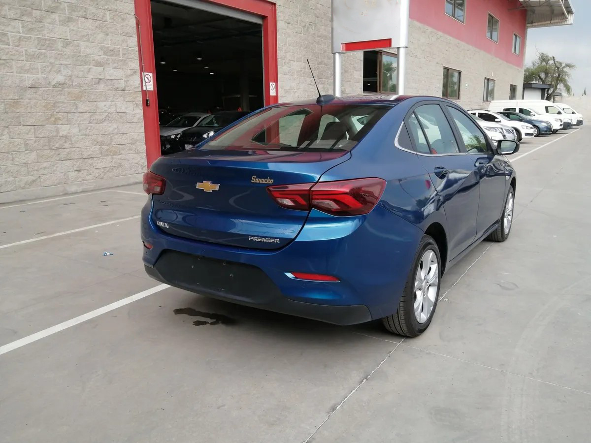 
								chevrolet onix at premier full									