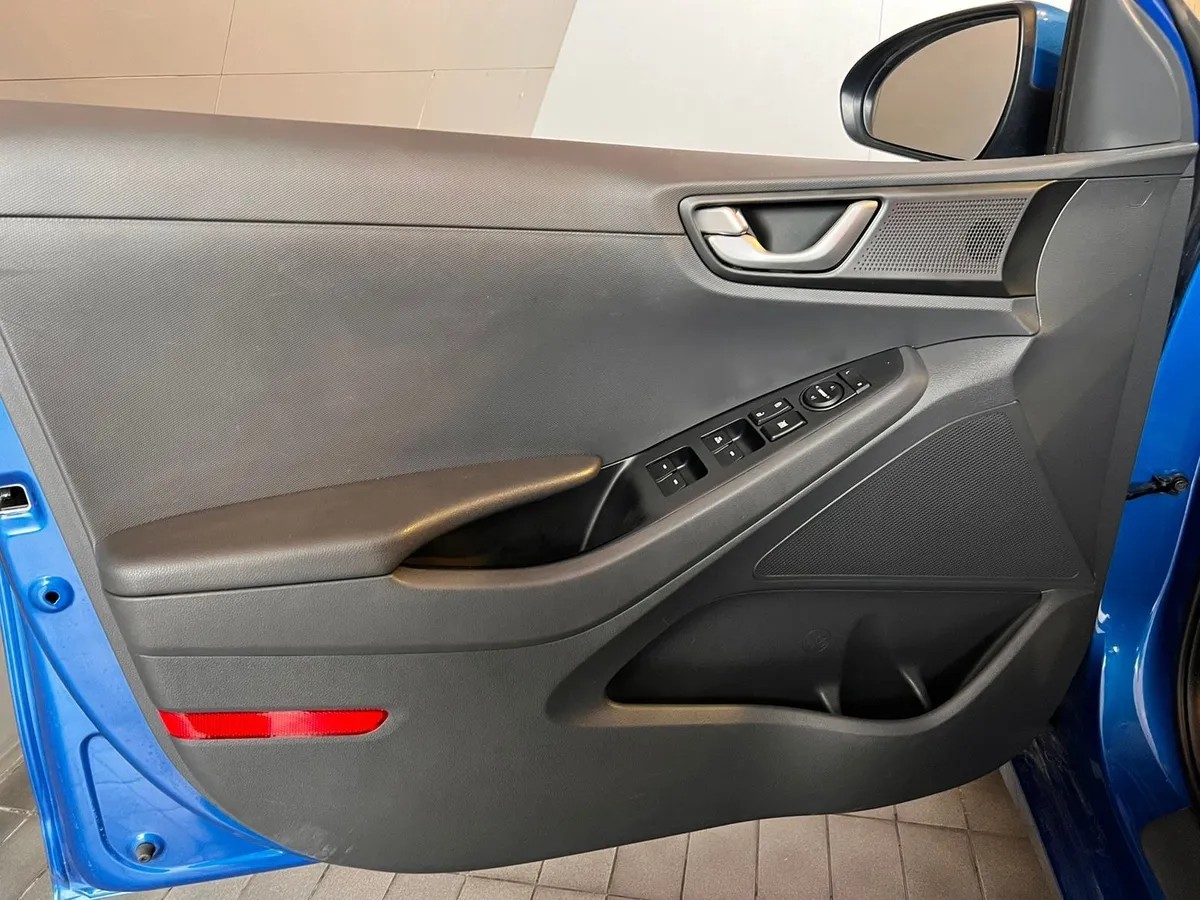 
								hyundai ioniq at gls premium full									