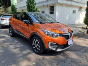 renault captur iconic