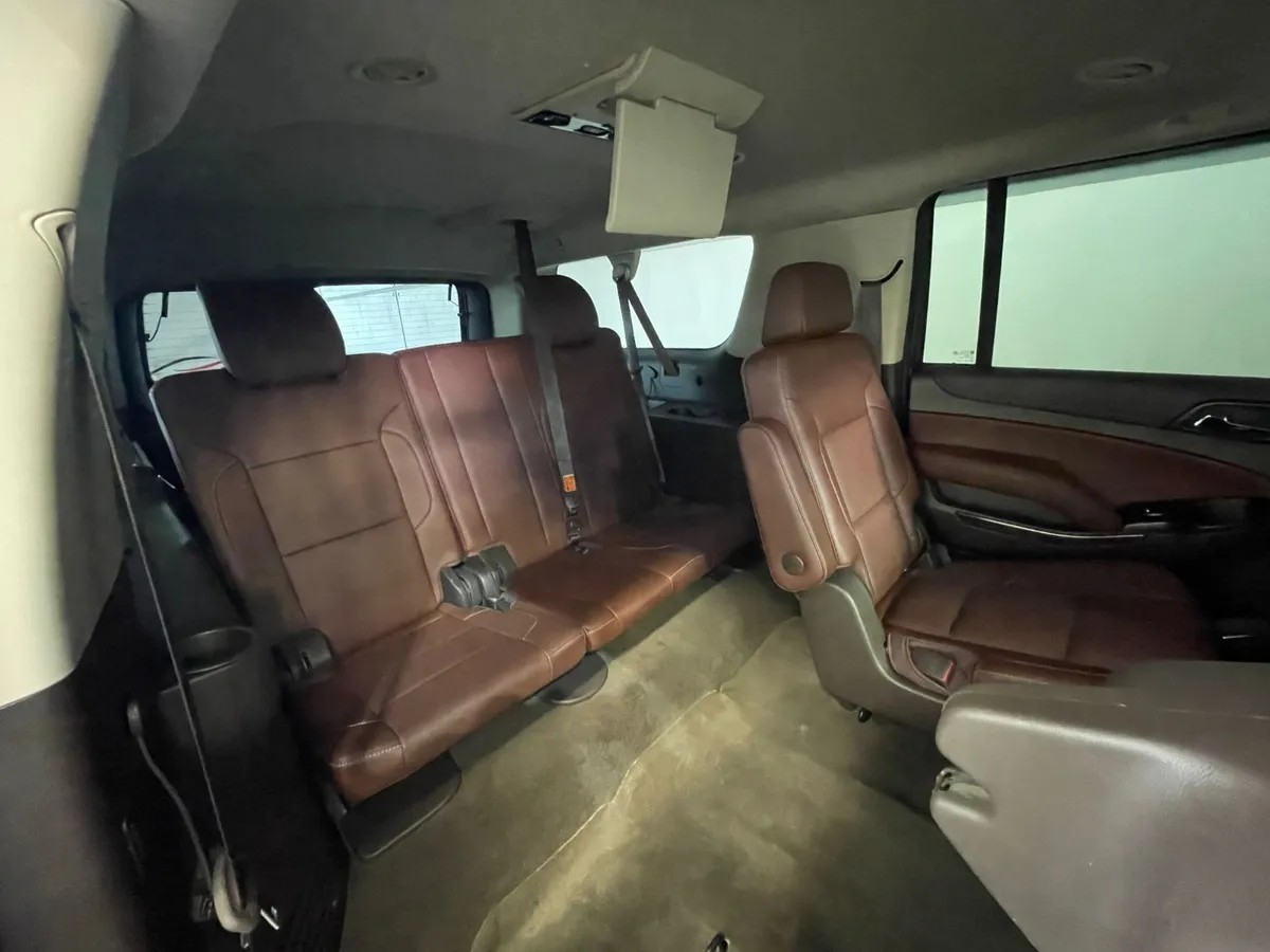 
								chevrolet suburban ltz full									