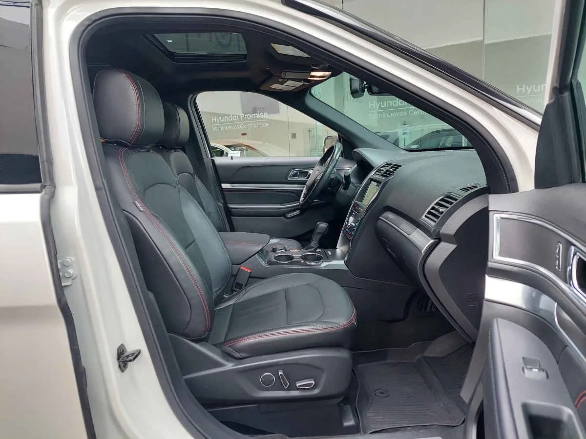 
								ford explorer sport full									
