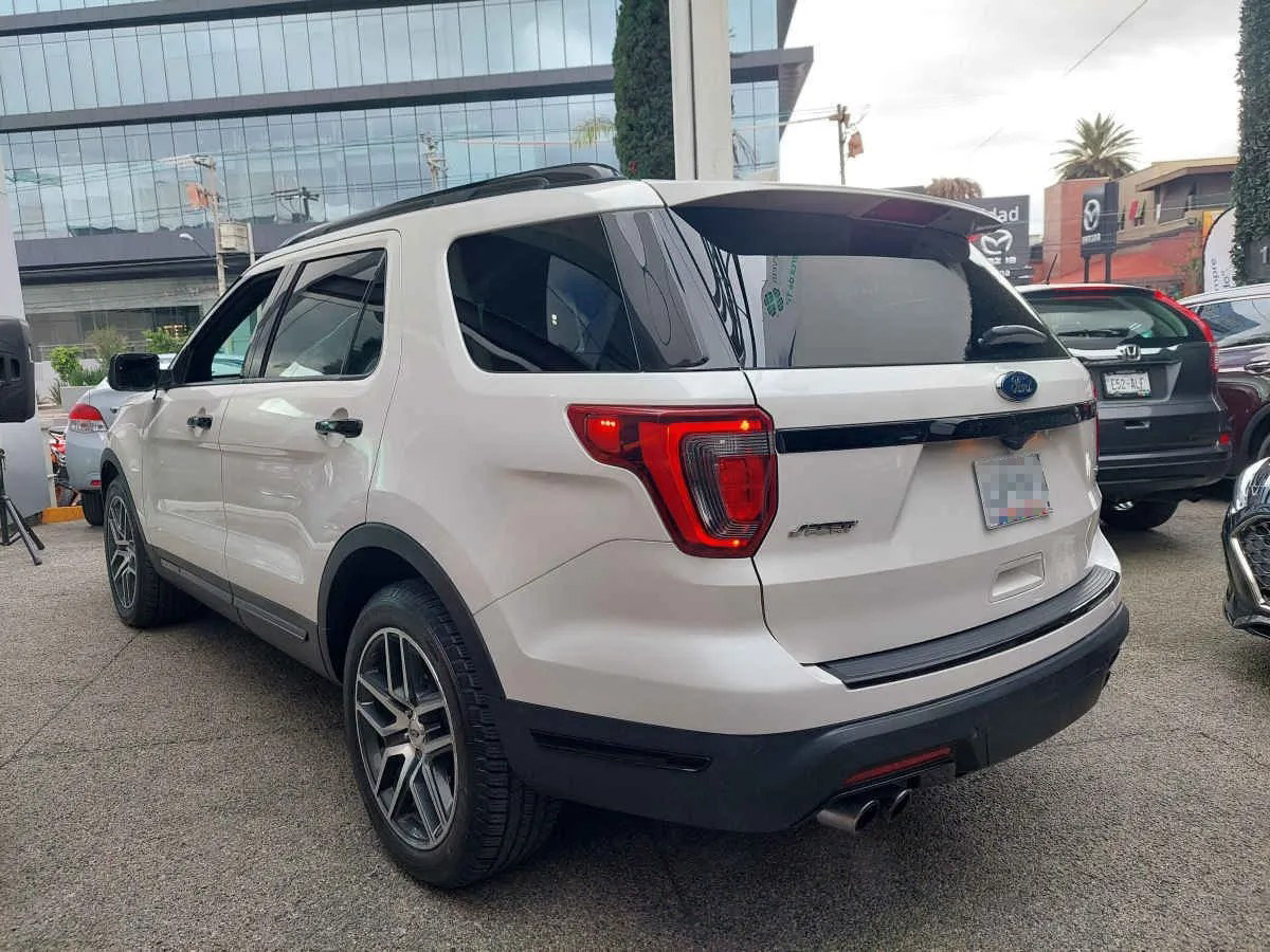
								ford explorer sport full									