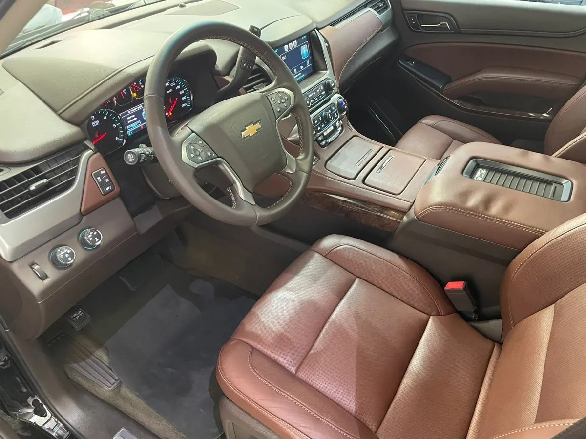 
								chevrolet suburban ltz full									