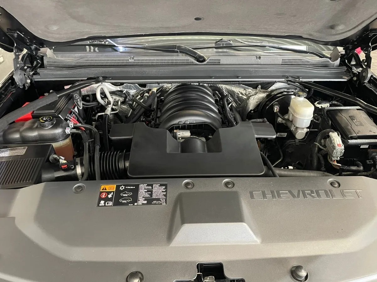 
								chevrolet suburban ltz full									